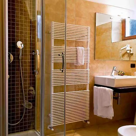 Ferrovia Hotel 3*